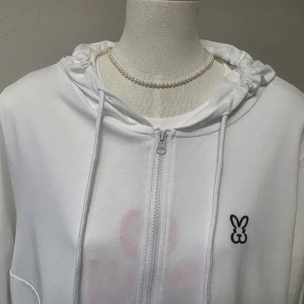 [BUNJANG] White Embroidered Hoodie Zip-Up / 화이트 자수후드 집업