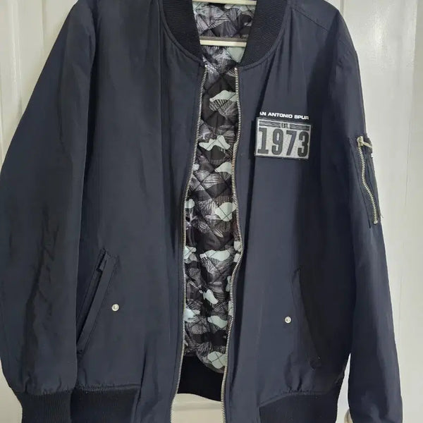 [BUNJANG] San Antonio Spurs Black Bomber Jacket / 샌안토니오 스퍼스 블랙 봄버 자켓
