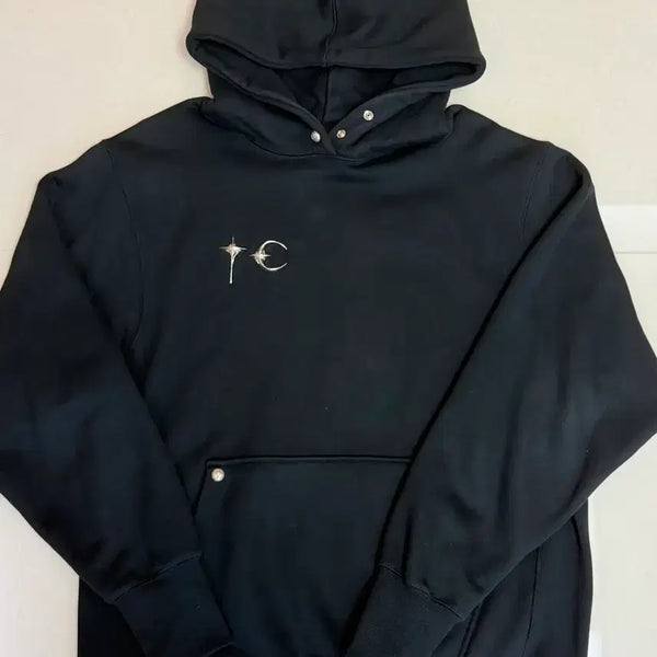 [BUNJANG] THUG CLUB Armor Hoodie Black / (4)떠그 클럽 아머 후드 블랙 후드티