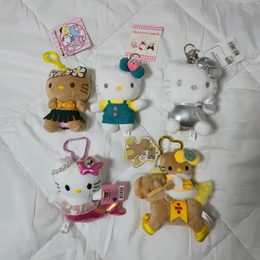 [BUNJANG] Hello Kitty Collection Plush & Keychain Toy Set / 인형모음 키티컬렉션 키티모음 헬로키티 인형 키링 열쇠고리 장난감