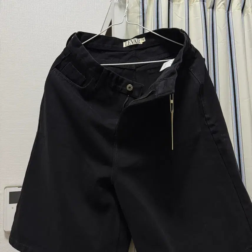 [BUNJANG] LEVAR Wide Denim Shorts (Black) M / 르바(LEVAR) 와이드 데님 쇼츠 (블랙) M