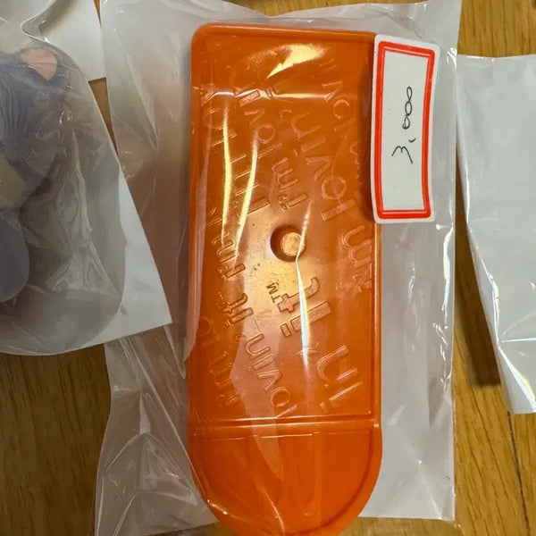 [BUNJANG] McDonald's I'm Lovin' It Orange Board Happy Meal Toy / 맥도날드 I'm lovin' it 오렌지 굿즈 보드 해피밀 장난감