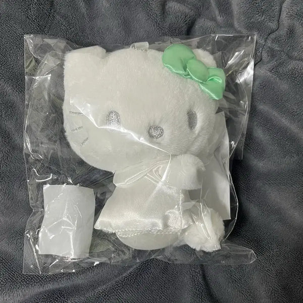 [BUNJANG] Clinique Hello Kitty Pouch with Keychain (Sealed) / 크리니크 헬로 키티 키링 파우치 미개봉