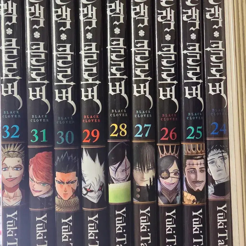 [BUNJANG] Black Clover Manga Volumes 24-32 / 블랙크로버 만화책 24~32권(나눠서 구매 가능)