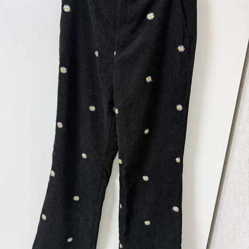 [BUNJANG] Enjoublues Flower Pants / 엔조블루스 플라워 팬츠