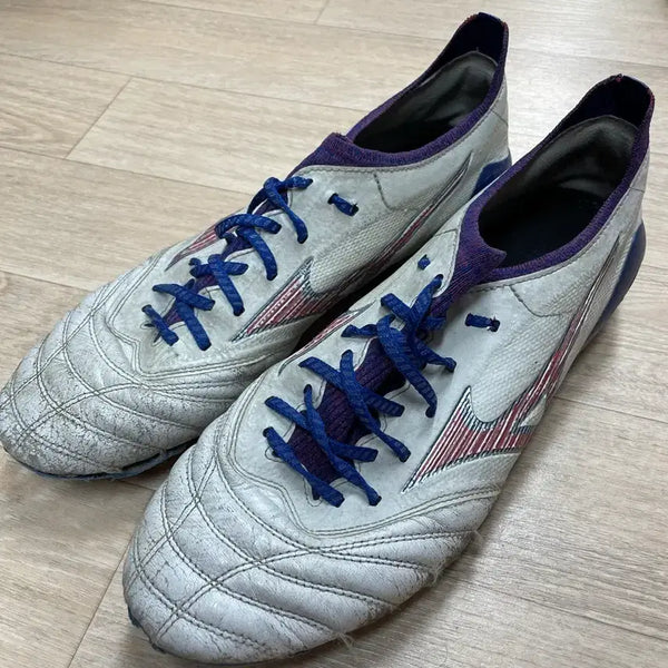 [BUNJANG] Mizuno Morelia 260 Soccer Cleats / 급처) 미즈노 모렐리아 260 축구화