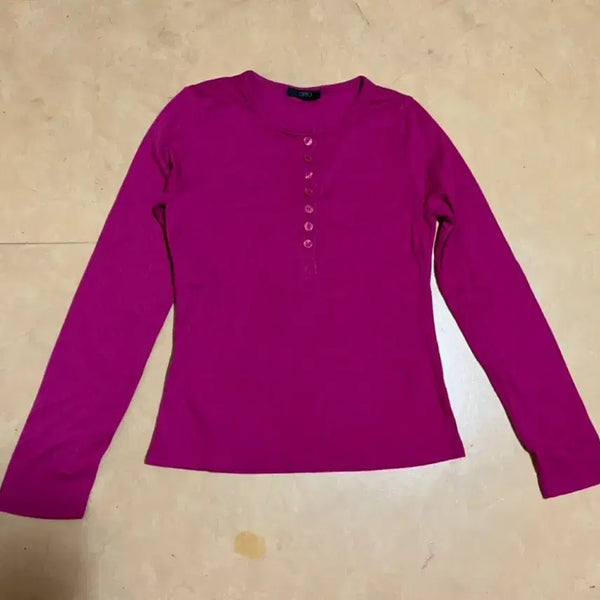 [BUNJANG] Plum Purple Button Slim Fit T-Shirt / 플럼색 자주색 단추 슬림핏 티셔츠