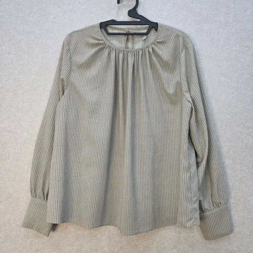 [BUNJANG] H&M Herringbone Pattern Shirring Blouse / H&M 헤링본 패턴 셔링 블라우스