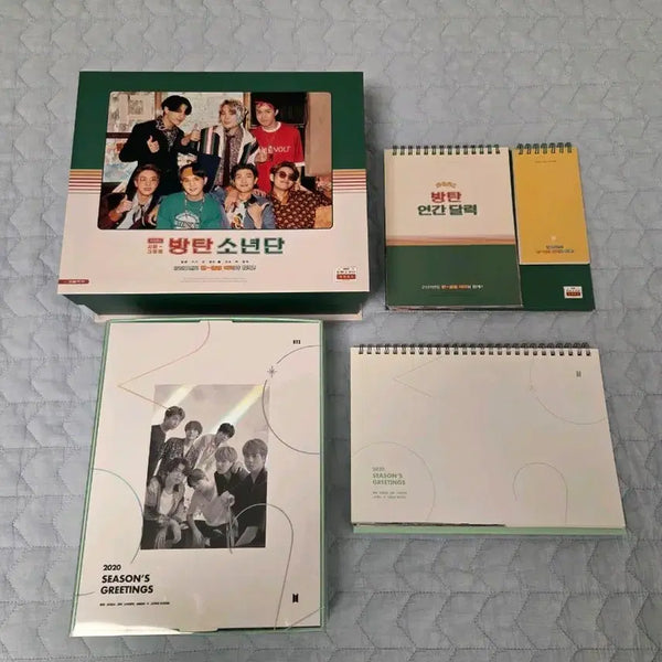 [BUNJANG] BTS 2020, 2021 Season's Greetings Bundle Set Polaroids / [상태최상/일괄] BTS 2020,2021 시그 시즌그리팅 폴라 증명사진