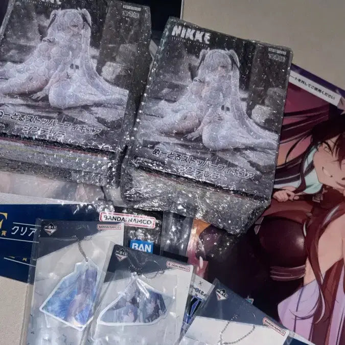 [BUNJANG] Nikke Cinderella Noodles Stopper Figure + Nikke Lottery Keyring (Sealed) / (미개봉) 니케 신데렐라 누들스토퍼 피규어 + 세이렌 포스터 키링 세트