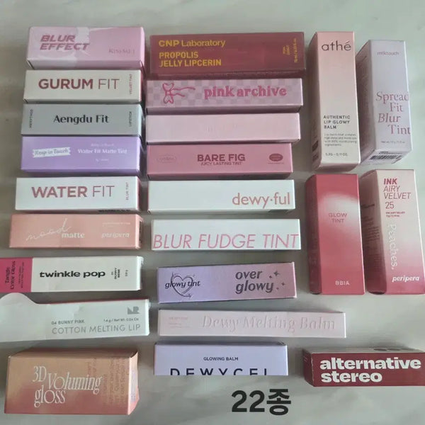 [BUNJANG] Assorted Lipstick and Lip Gloss Set (22 Items) / 립스틱.립글로스 모듬 22종 새제품