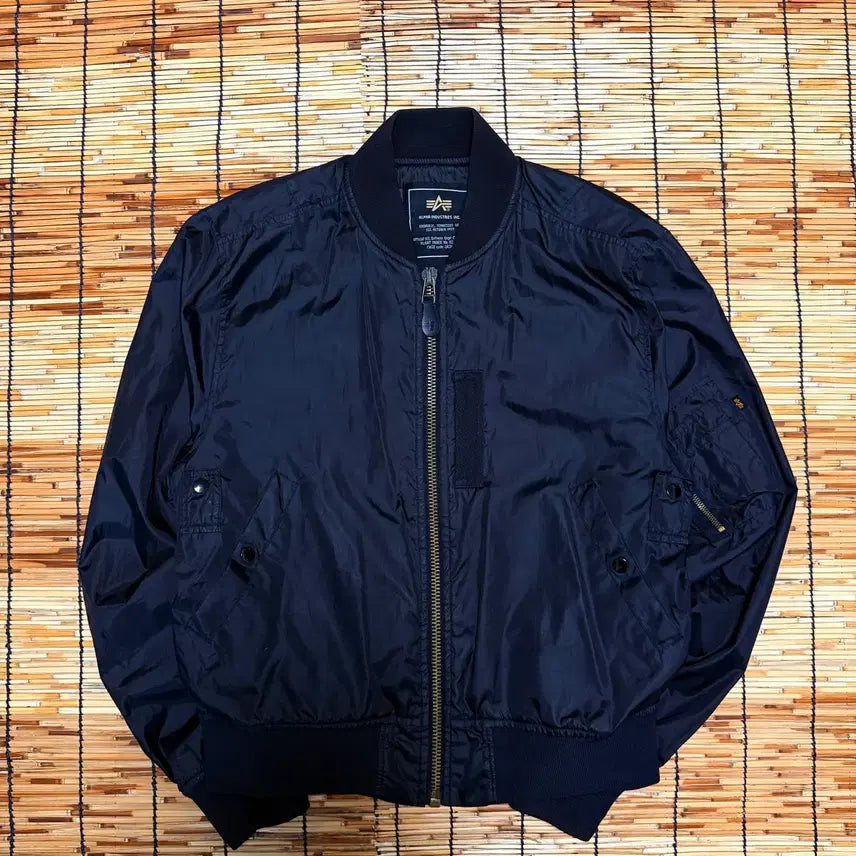 [BUNJANG] Alpha Industries Black Nylon MA-1 Flight Jacket Medium / 알파인더스트리 블랙 나일론 항공 점퍼 M