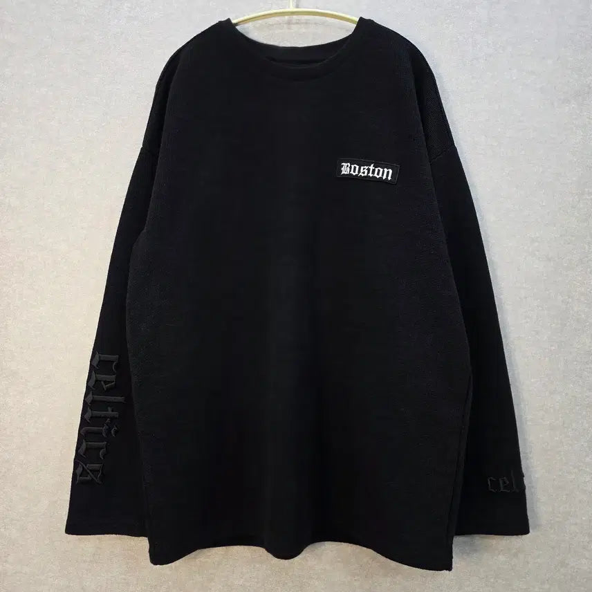 [BUNJANG] Boston Celtics Embossed Oversized Long Sleeve T-Shirt / 보스턴 셀틱스 엠보싱 오버핏 긴팔 티