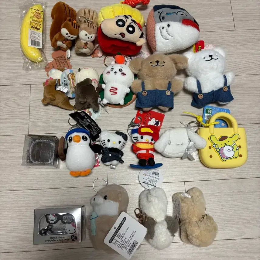 [BUNJANG] Hello Kitty Long-Legged Plush Keychain Doll / 롱다리키티 산리오 외 키링 열쇠고리 인형 저렴하게 판매합니다. (새상품)