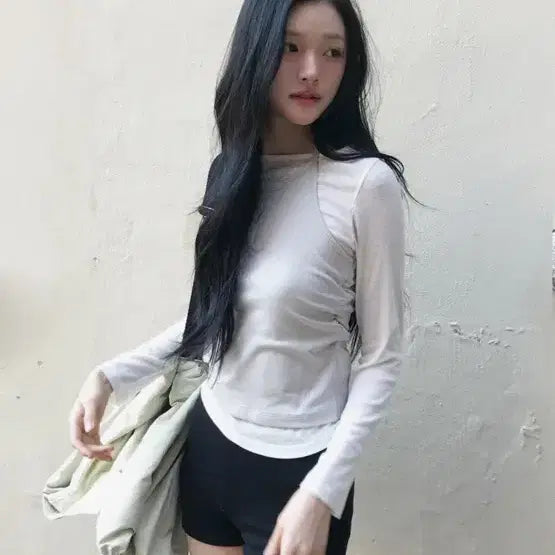 [BUNJANG] Letter From Moon Shirring Halterneck Layered T-shirt / 레터프롬문 셔링 홀터넥 레이어드 티