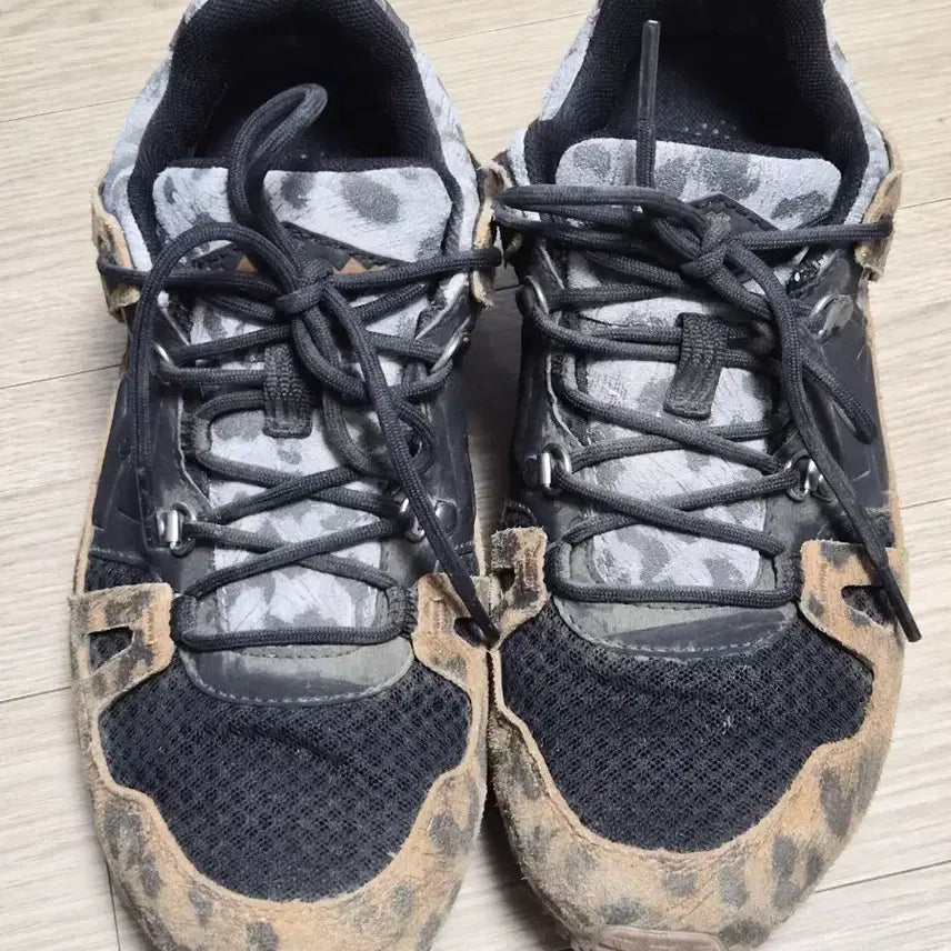 [BUNJANG] KOLON SPORT Leopard Pattern Trekking Shoes (245) / 코오롱스포츠 레오파드 패턴 트레킹화 245