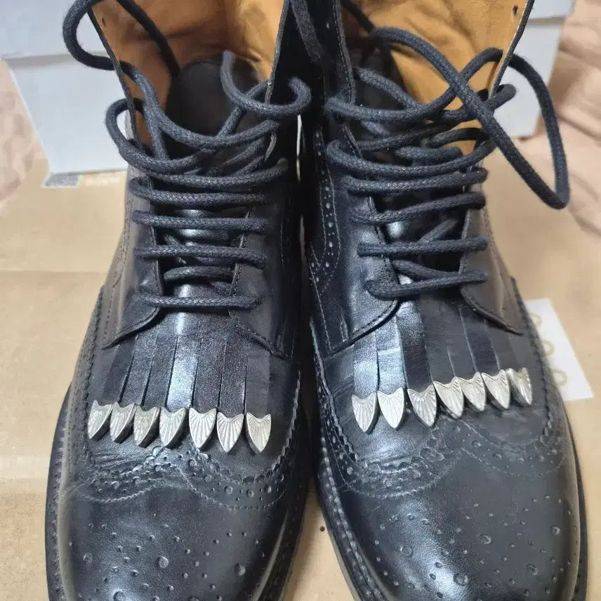 [BUNJANG] TOGA Black Leather Wingtip Boots / 토가(toga) 블랙 레더 부츠