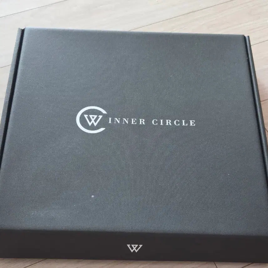 [BUNJANG] Winner Winner Circle 1st Fanclub Photobook / 위너 팬클럽 1기 위너써클 굿즈