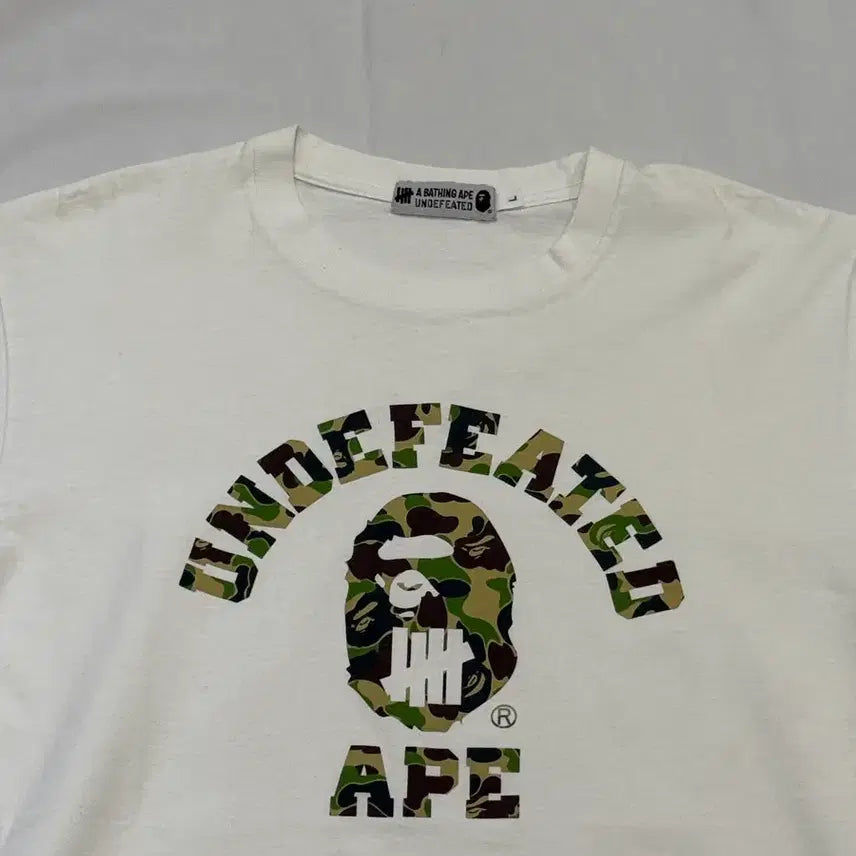 [BUNJANG] BAPE x Undefeated Short Sleeve T-Shirt / 베이프 x 언디핏 반팔 티셔츠