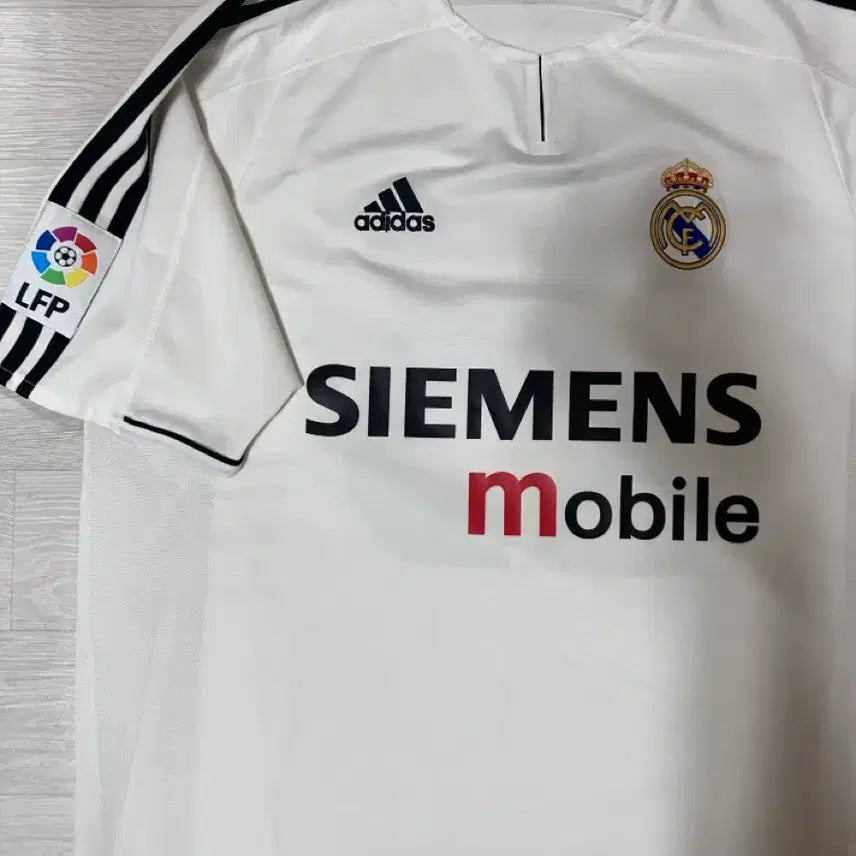 [BUNJANG] Real Madrid 2004-2005 David Beckham SIEMENS Jersey / 04-05레알 마드리드 베컴 SIEMENS 유니폼