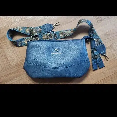 [BUNJANG] Women's Pouch Crossbody Bag / 여성용파우치새상품