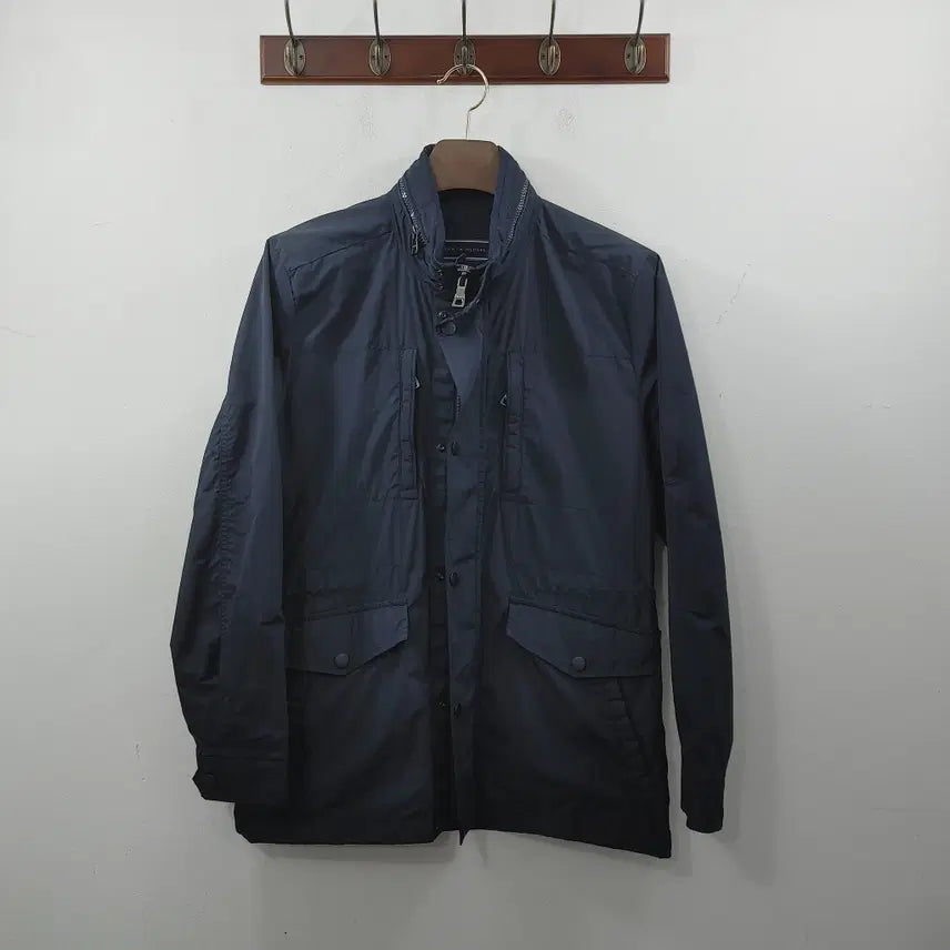 [BUNJANG] Tommy Hilfiger Men's Safari Hooded Jacket Navy Vintage / M 타미힐피거 남성 진네이비 빈티지 간절기 사파리 후드 자켓