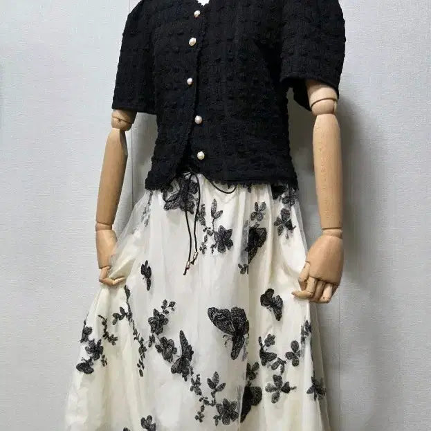 [BUNJANG] Black Cardigan & Long Tulle Skirt Set / 블랙가디건 & 롱 샤 스커트 셋업