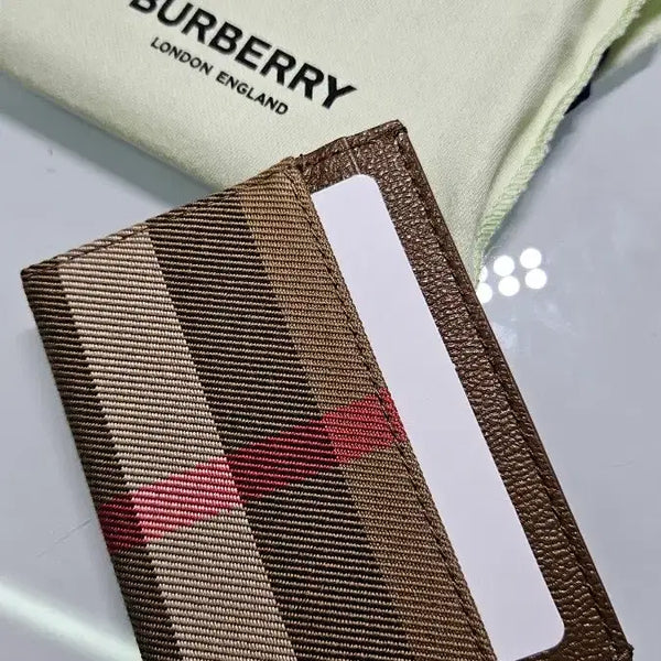 [BUNJANG] Burberry Authentic Card Holder / 정품 버버리 카드지갑 새제품