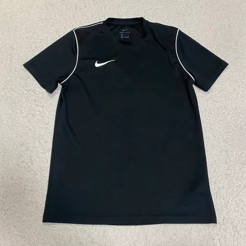 [BUNJANG] Nike Dri-FIT Black T-Shirt (M) / 나이키 드라이핏 블랙 반팔 티셔츠 m