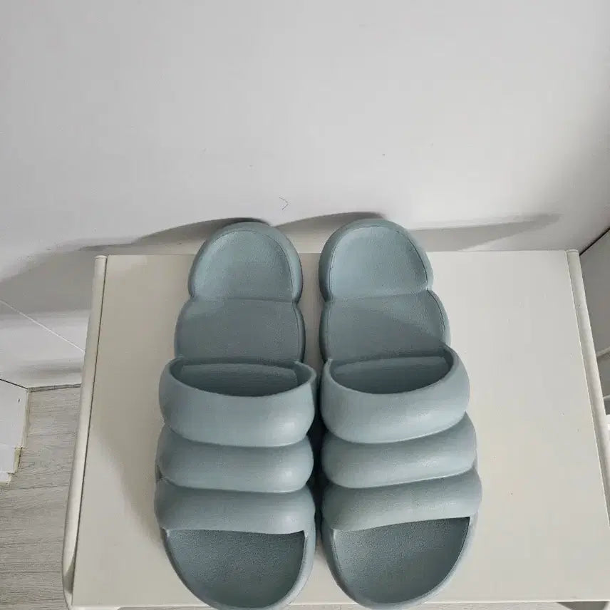 [BUNJANG] Plush Cloud Slippers - Deep Sky Blue (Men's 29cm) / 푹신한 구름 슬리퍼