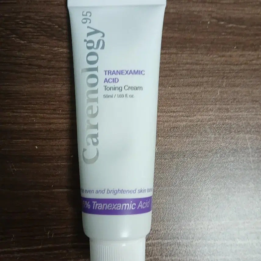 [BUNJANG] Carenology Tranexamic Acid Toning Cream (50ml) / (1주일전 구매, 실사용 딱 두 번)케어놀로지 트라넥사믹애씨드 토닝 크림
