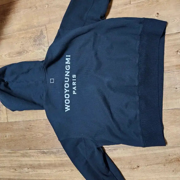 [BUNJANG] Wooyoungmi Women's Cropped Logo Hoodie Zip-Up (Size 40) / 여성 우영미 크롭 후드 집업 40사이즈