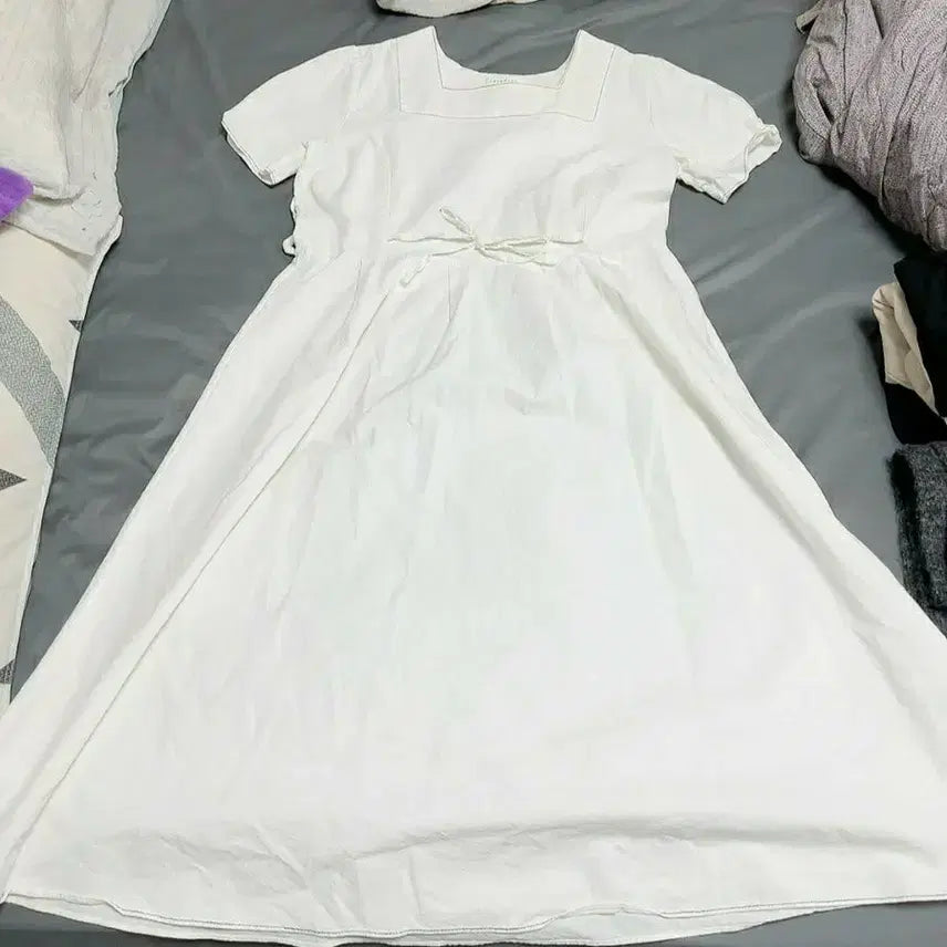 [BUNJANG] Princess White Long Ribbon Dress / 프린세스 화이트 롱 리본 원피스
