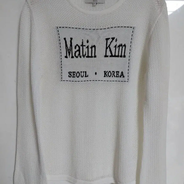 [BUNJANG] Matinkim White Knit Long Sleeve T-Shirt / 마뗑킴 화이트 니트 긴팔 티셔츠