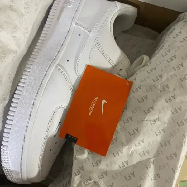 [BUNJANG] Nike Air Force 1 '07 White 240 / [새상품] 나이키 에어포스1 화이트 240