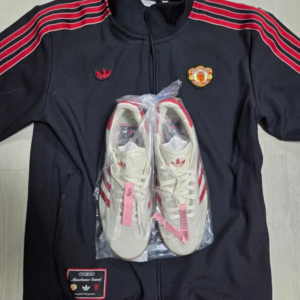 [BUNJANG] Adidas Manchester United Track Top & Gazelle Shoes Set / 아디다스 맨유 트랙탑 + 아디다스 맨유 가젤 신발