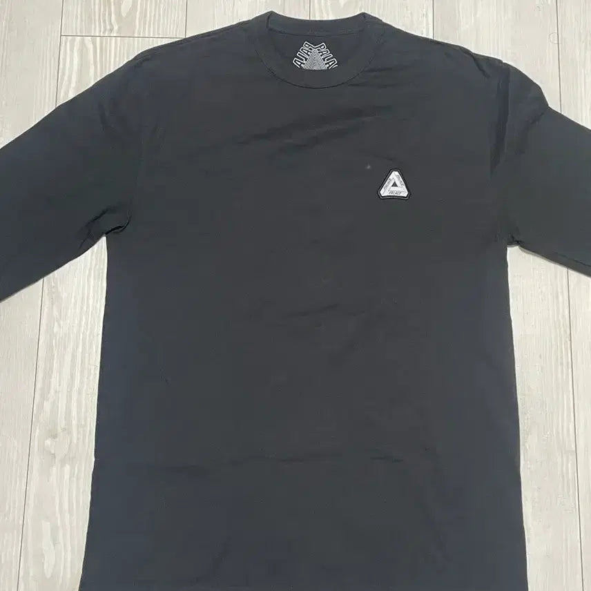 [BUNJANG] Palace Long Sleeve T-Shirt - Size M / 팔라스 롱슬리브 M