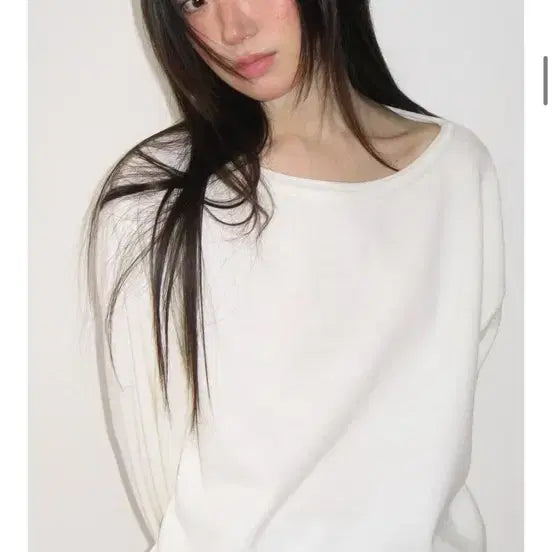 [BUNJANG] Ronron Off-Shoulder Knit Ivory / 론론 오프숄더 니트 아이보리
