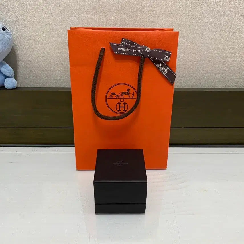 [BUNJANG] Hermes Ring Case with Shopping Bag (Outer Box Not Included) / 에르메스 반지케이스(겉박스 x) + 쇼핑백