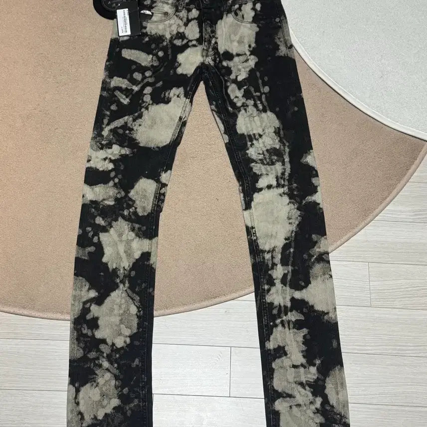 [BUNJANG] April77 Printing Skinny Jeans - Size 26 / Aprill 77 프린팅 스키니진 26