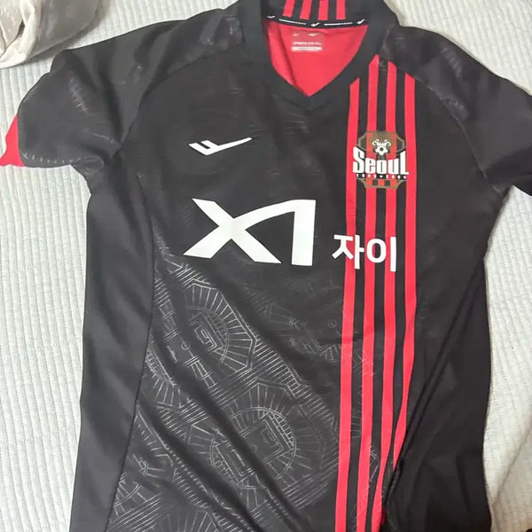 [BUNJANG] FC Seoul 2025 Season Home Jersey (No Name/Number) Size 100 / FC서울 2025시즌 홈 유니폼 노마킹 100사이즈