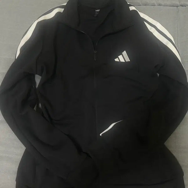 [BUNJANG] Adidas New Black Jersey / 아디다스 신형 검정 져지