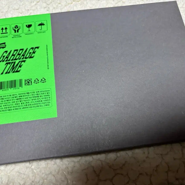 [BUNJANG] Garbage Time 2024 Acrylic Calendar (Sealed) / 가비지타임 갑타 2024 아크릴 캘린더 달력 미개봉