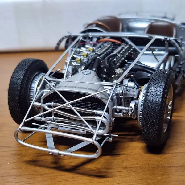 [BUNJANG] 1:18 CMC Maserati 300S Rolling Chassis 1 / 1:18 CMC 마세라티 300S Rolling Chassis 1
