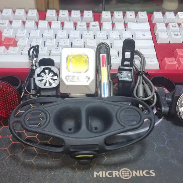 [BUNJANG] Bicycle LED Headlight with Taillight and Phone Mount / 자전거 led 전조등. 라이트 / 후미등 / 휴대폰 거치대 / 전.후방