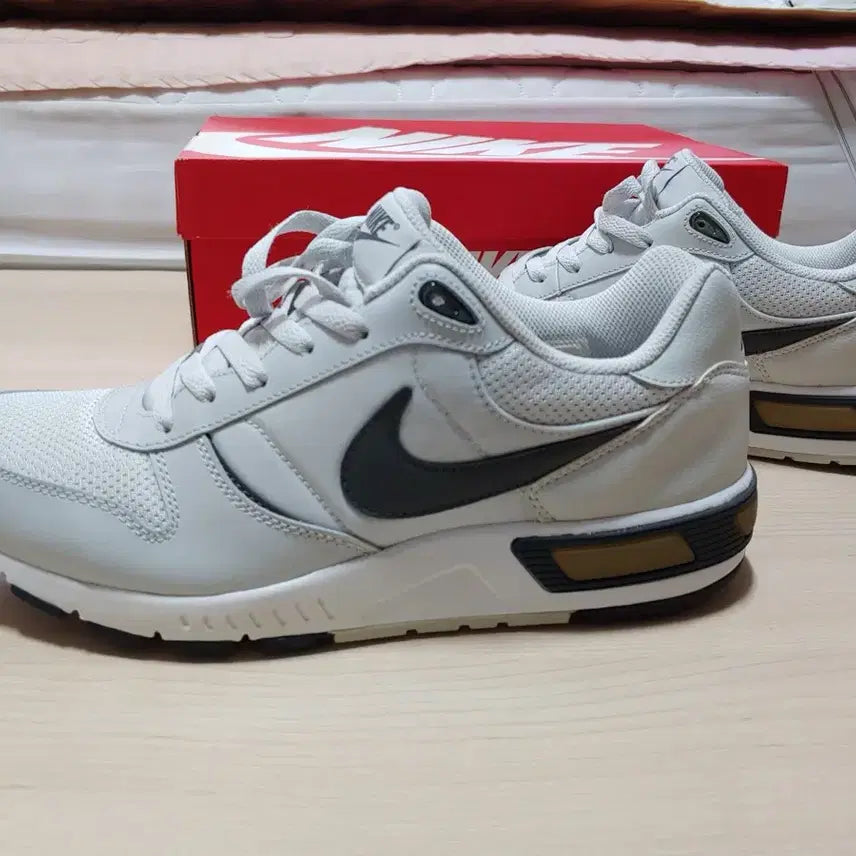 [BUNJANG] Nike Nightgazer Sneakers / 남성 나이키 나이트게이저 운동화 (새상품,박스O)