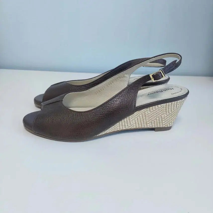 [BUNJANG] Hershe Puppy Women's Sandals - Size 245 / 허쉬퍼피 여성샌들/245/구제24시/일일