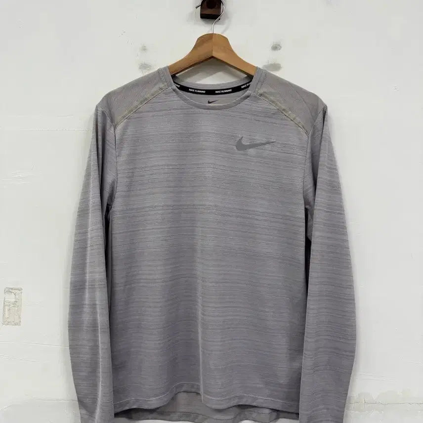 [BUNJANG] Nike Dri-FIT Long Sleeve Running Top / (95)나이키 러닝 드라이핏 기능성 긴팔티