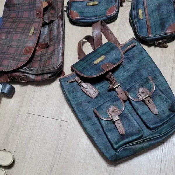 [BUNJANG] Polo Ralph Lauren Black Watch Check Backpack & Crossbody Bag Set (Needs Repair) / 폴로 랄프로렌 블랙와치 체크 백팩 크로스백 세트 수선요