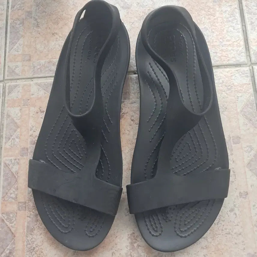 [BUNJANG] Crocs Sandals / 크록스 샌들